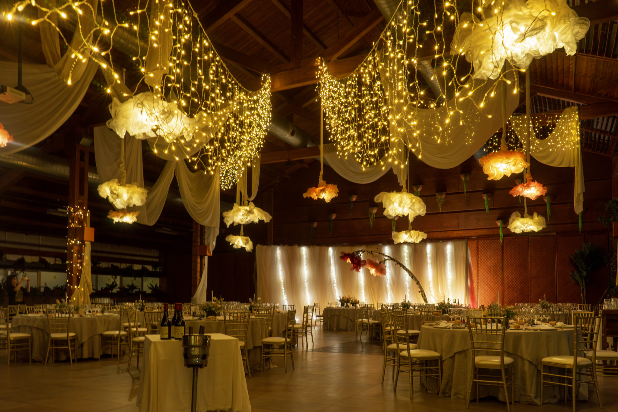 Instalación telas para bodas